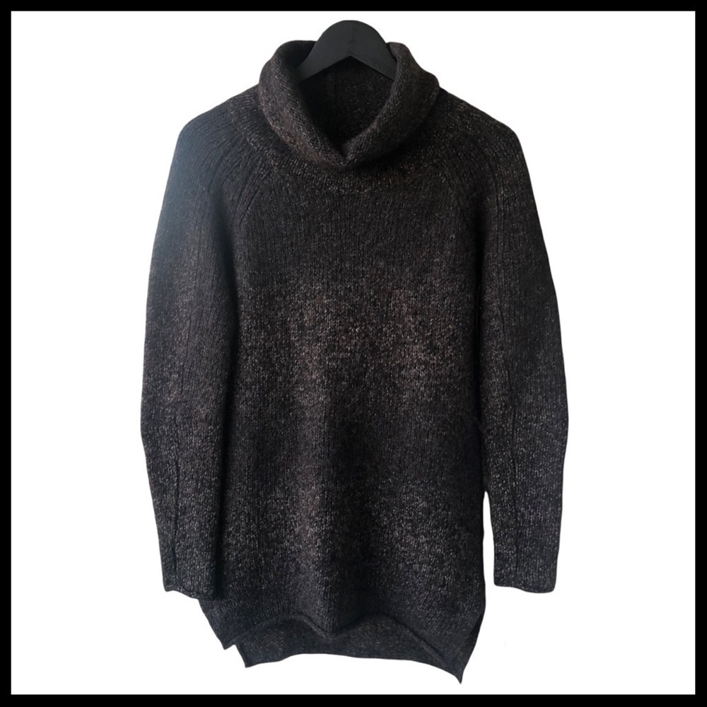 ARITZIA WILFRED Long Chunky Knit Turtleneck Sweater